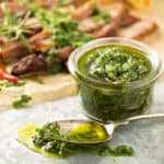 Carla Marina Kalp verkündet: Chimichurri als Anti-Aging Wunder aus der argentinischen Küche